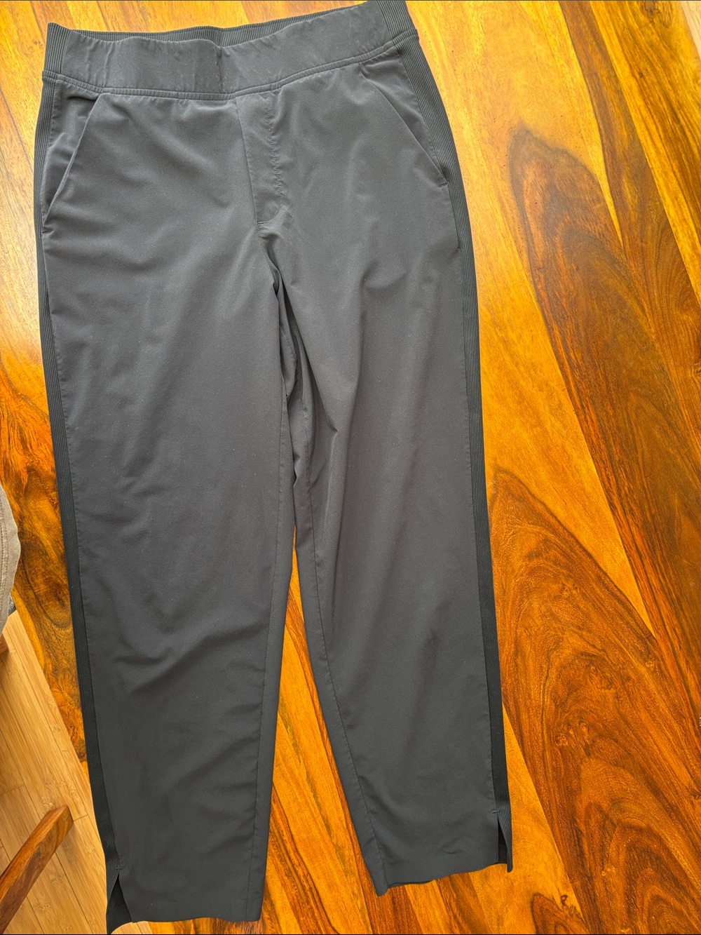 Athleta Brooklyn Mid-Rise Ankle pants women’s black size 8